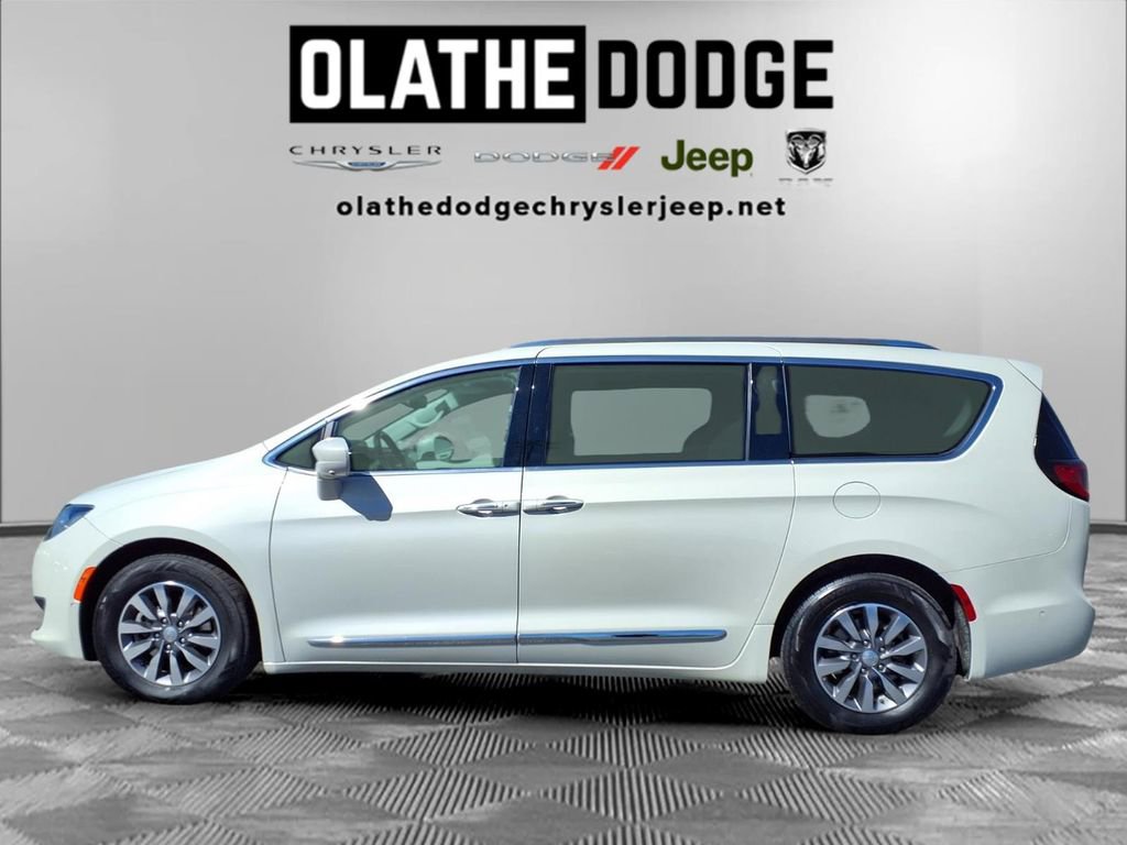 Used 2020 Chrysler Pacifica Touring-L Plus image 20