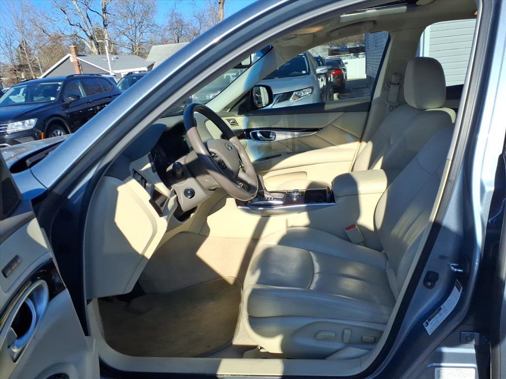 Used 2016 INFINITI Q70 3.7 image 19