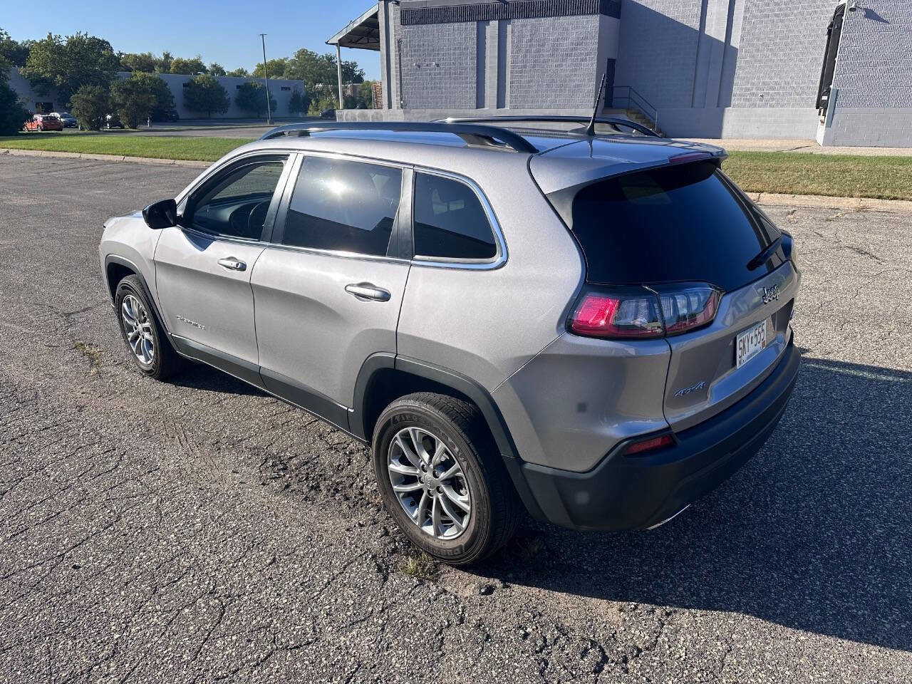 Used 2022 Jeep Cherokee Latitude Lux image 5