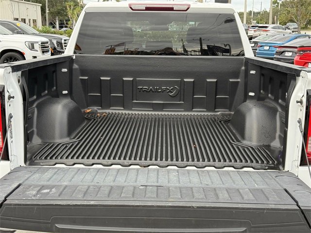 Used 2024 GMC Sierra 1500 SLT image 13