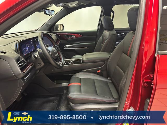 Used 2024 Chevrolet Traverse RS w/ LPO, Floor Liner Package AWD/4WD image 6