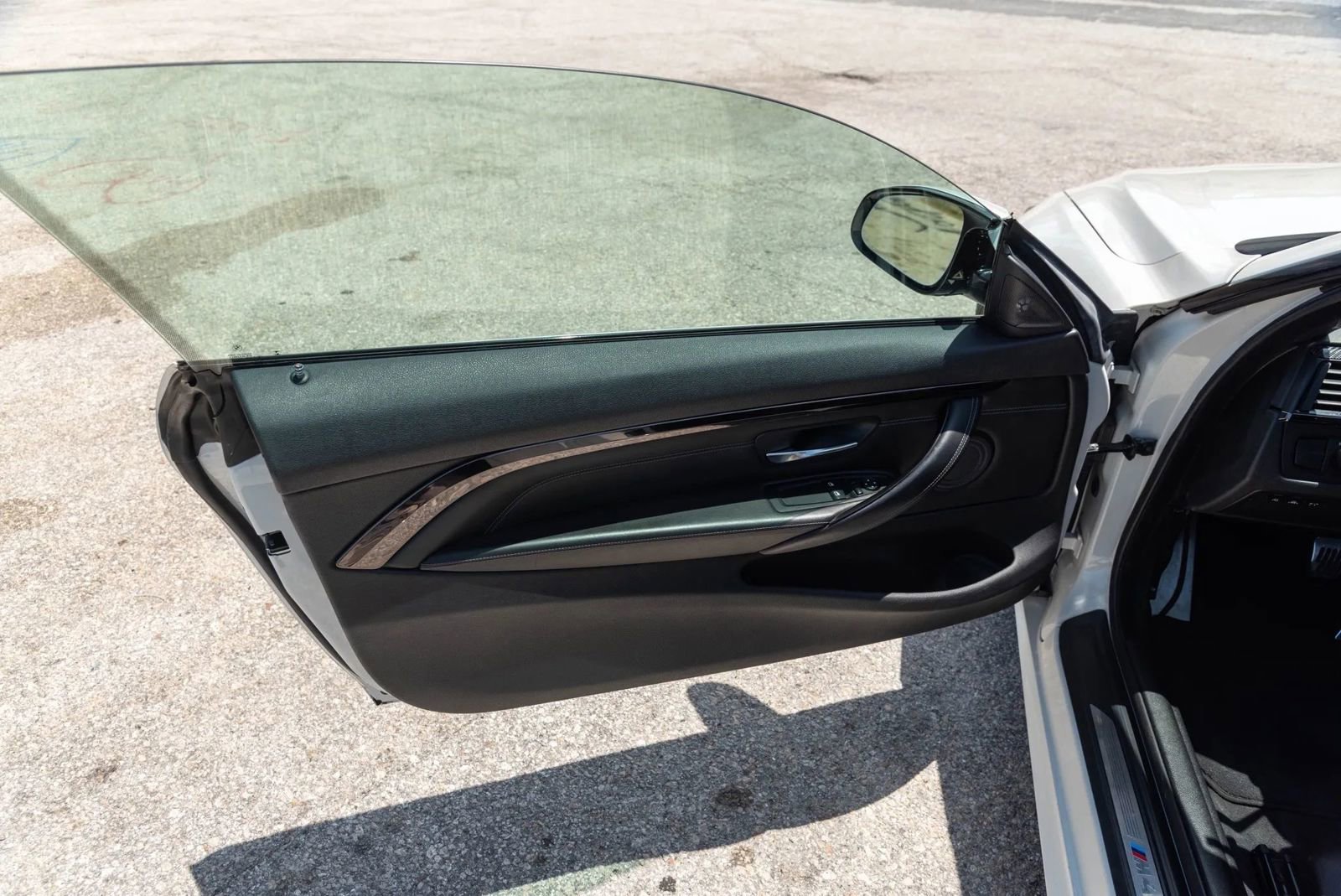 Used 2015 BMW M4 Coupe RWD image 25