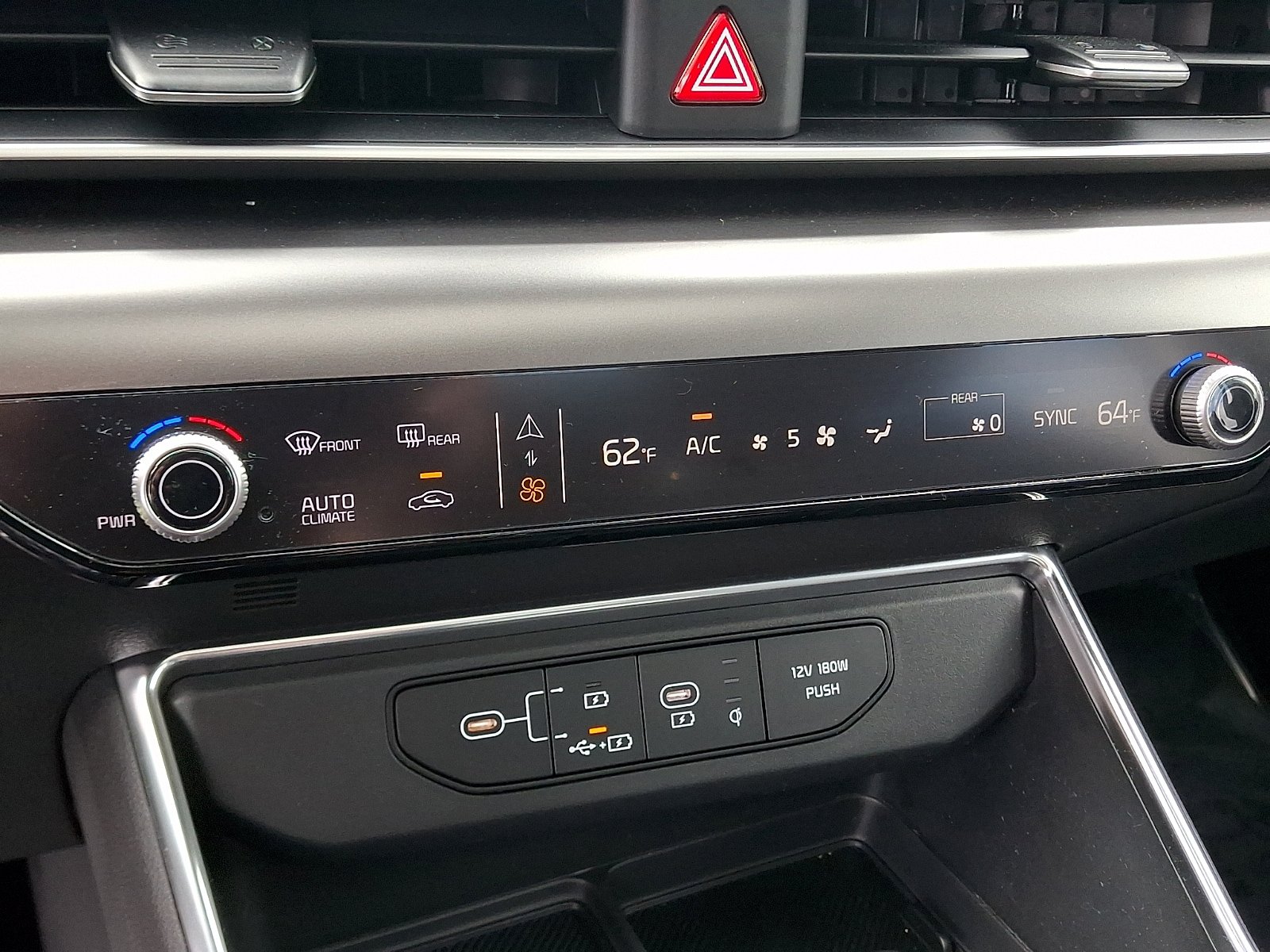 Used 2026 Kia Carnival SX w/ SX Dark Edition Package FWD image 18