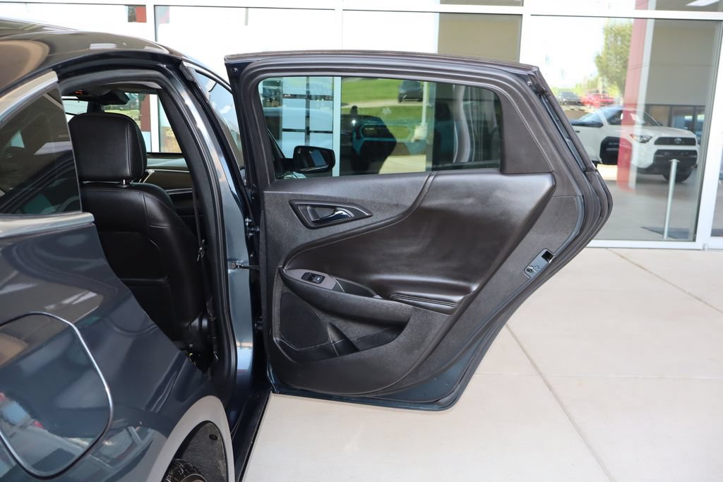 Used 2019 Chevrolet Malibu LT w/ Leather Package FWD image 36