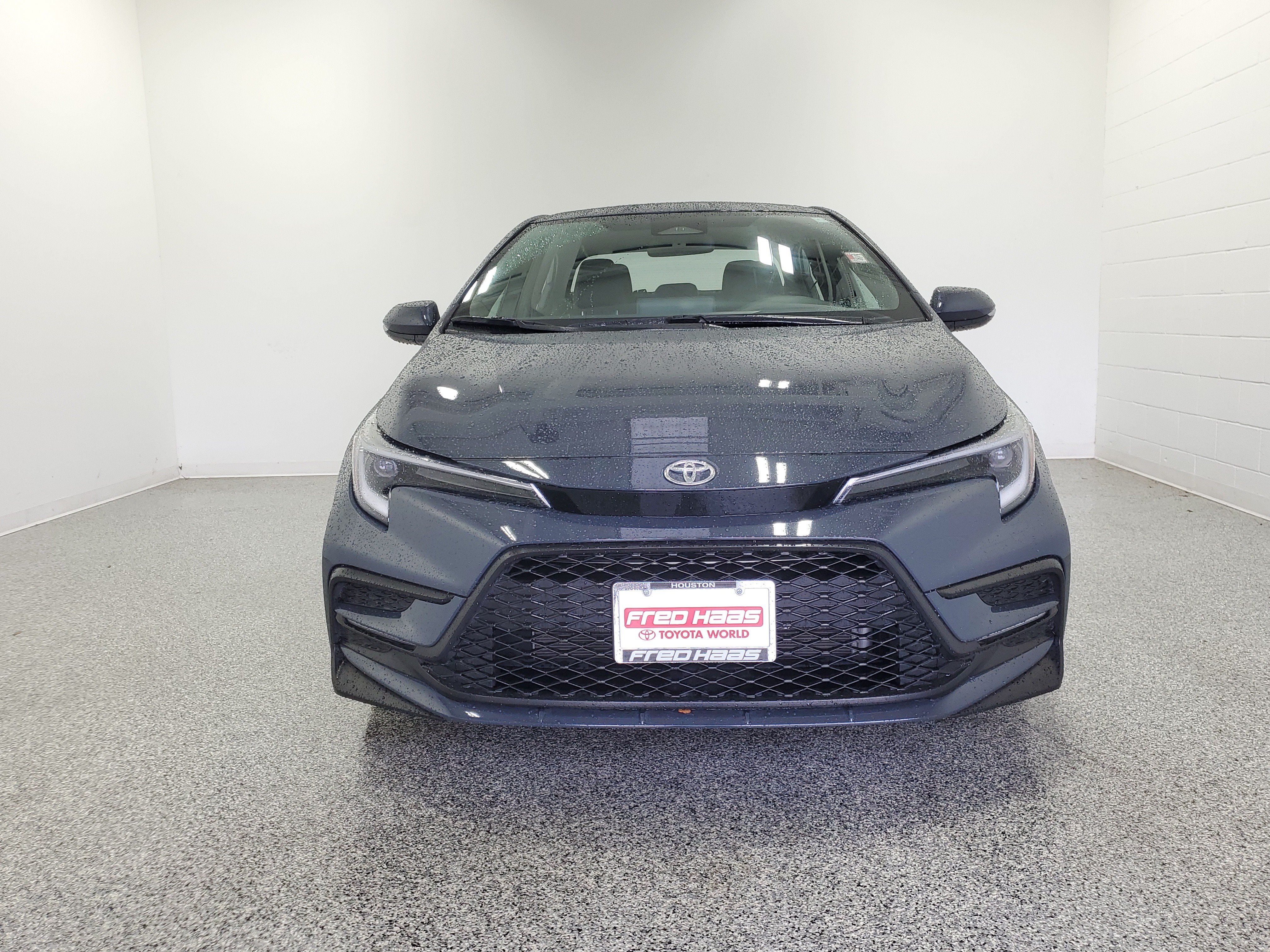 Used 2025 Toyota Corolla SE FWD image 5