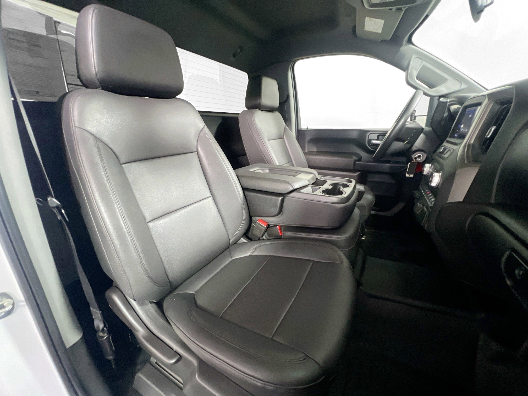 Used 2023 GMC Sierra 2500 Pro w/ Convenience Package image 27