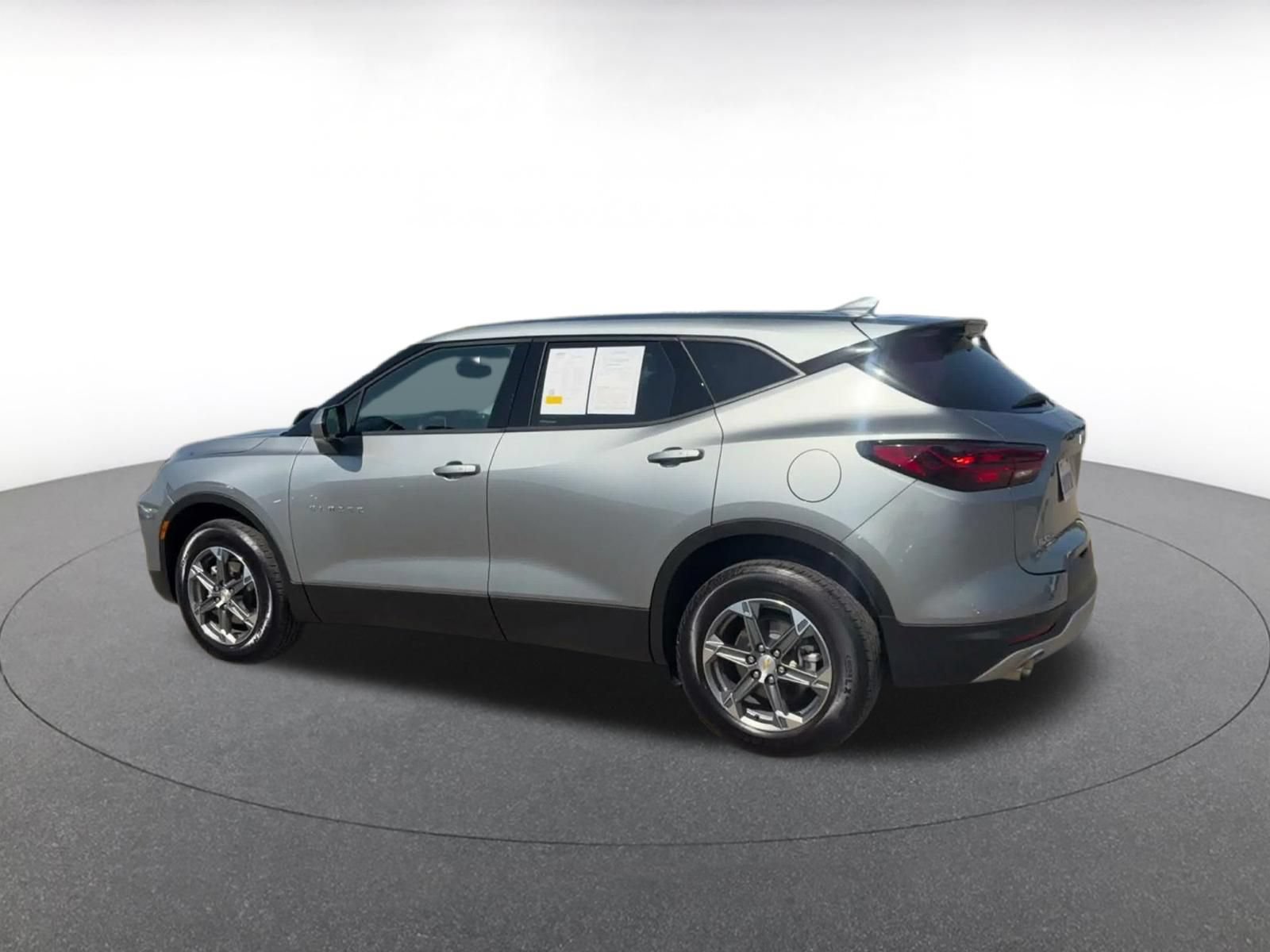 Used 2026 Chevrolet Blazer LT FWD image 10