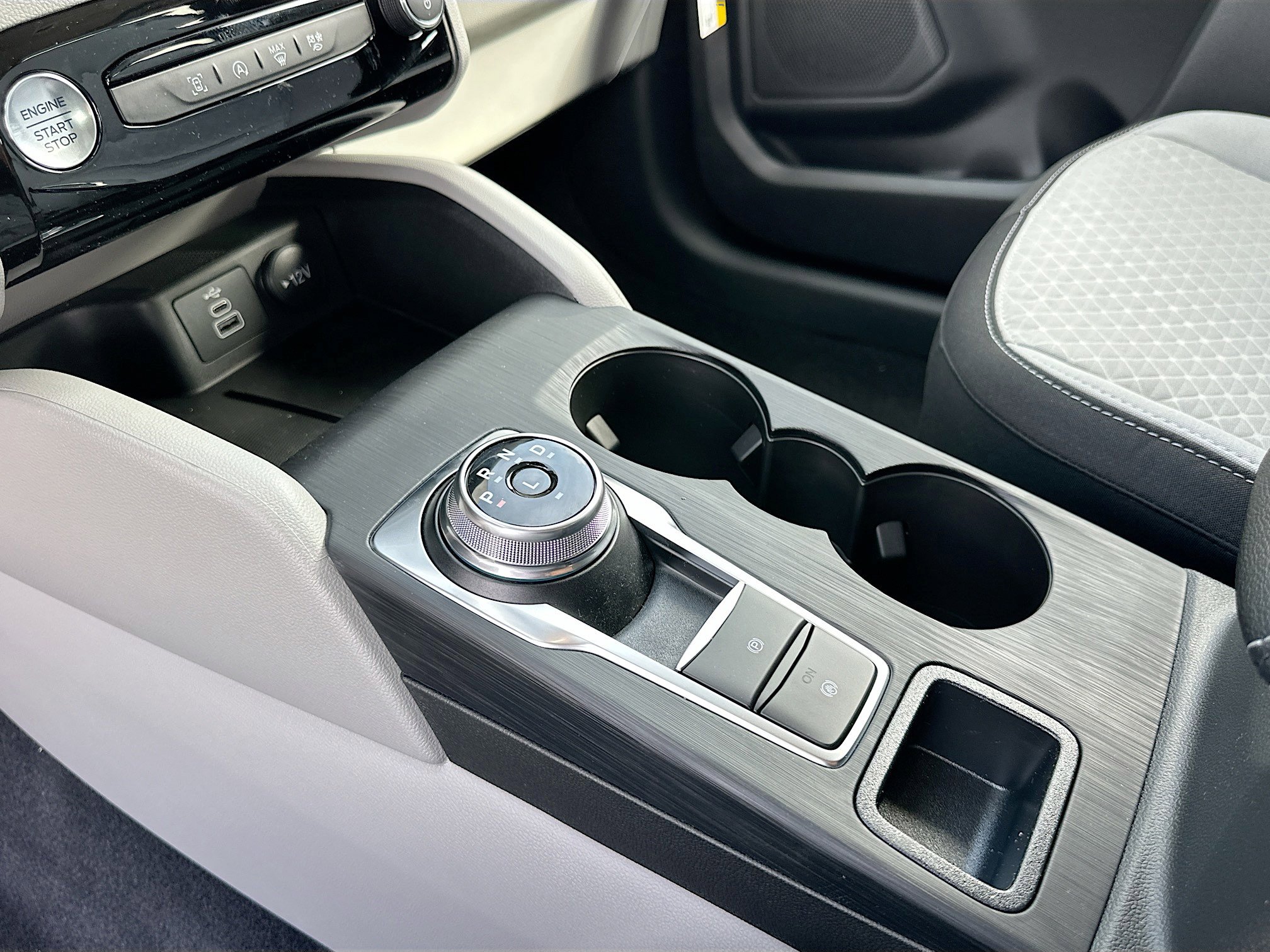 New 2026 Ford Escape Active w/ Tech Pack #1 FWD image 12