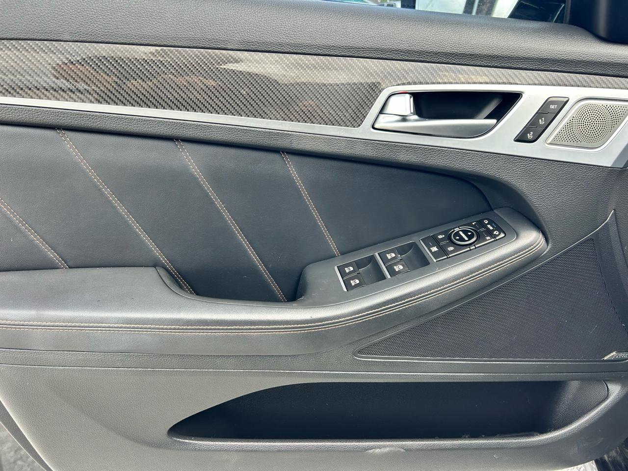 Used 2019 Genesis G80 3.3T Sport image 8