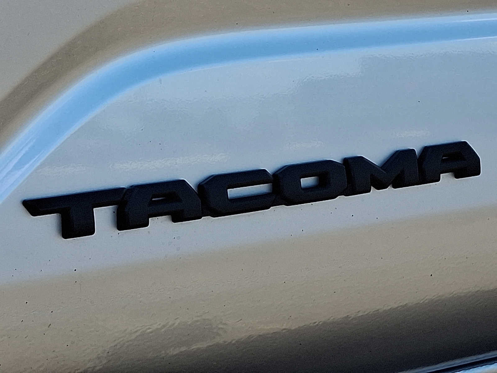 Used 2024 Toyota Tacoma TRD Sport w/ TRD Sport Upgrade Package AWD/4WD image 30