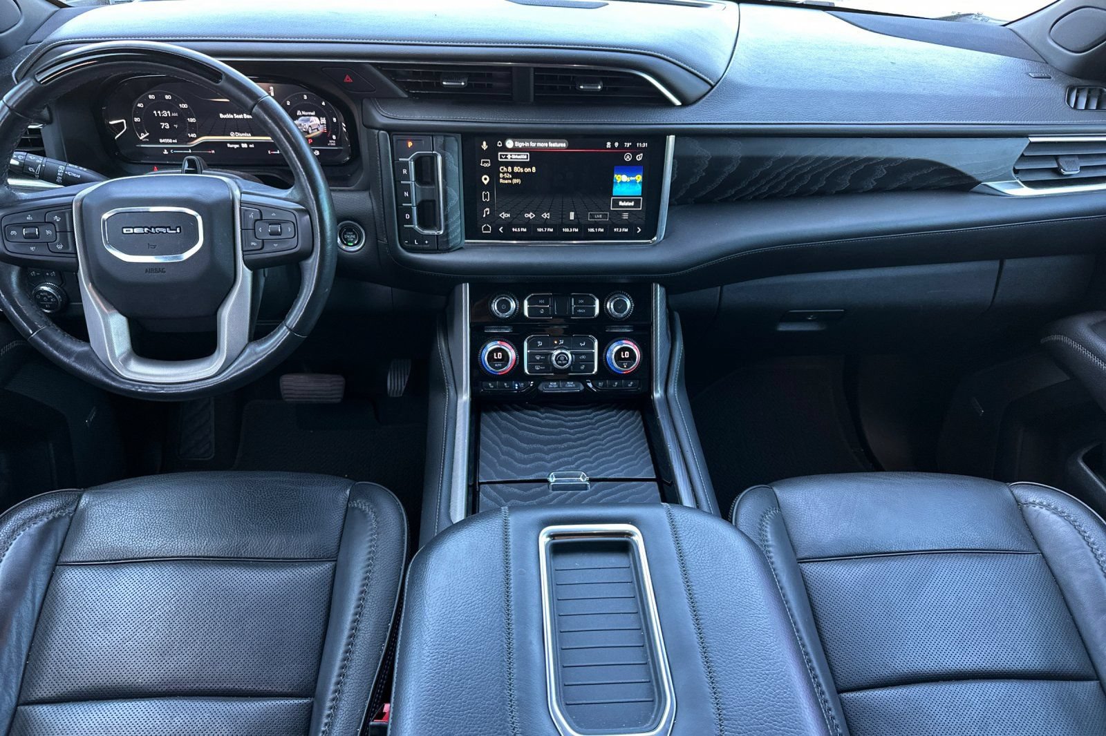 Used 2023 GMC Yukon XL Denali w/ Denali Reserve Package AWD/4WD image 15