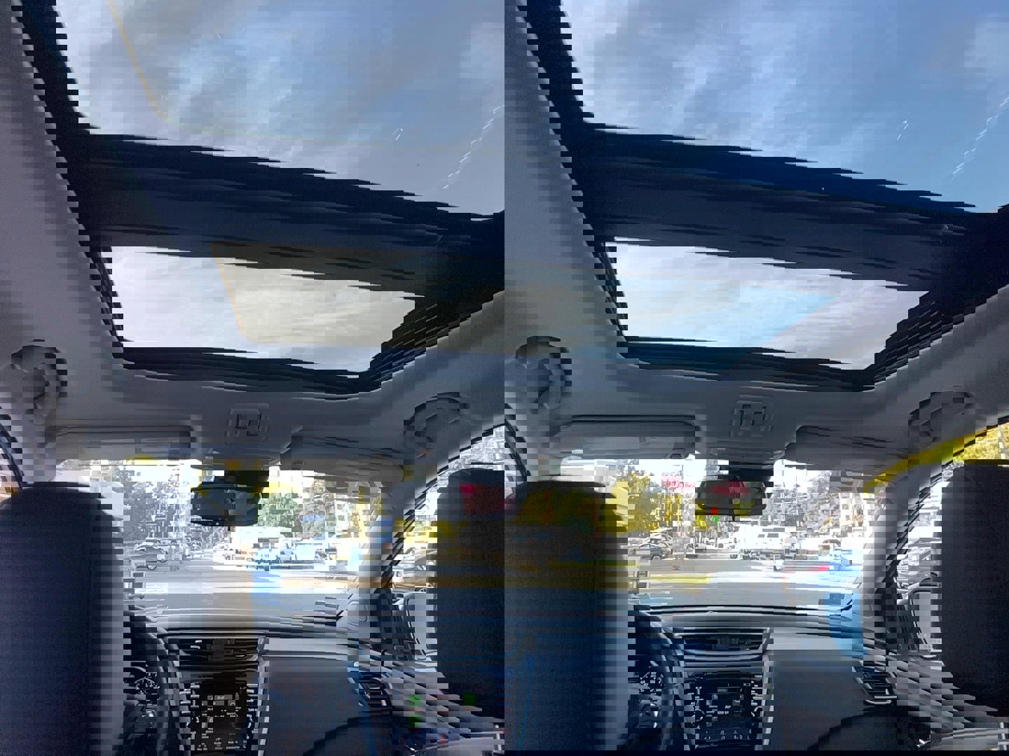 Used 2023 Nissan Murano SL w/ SL Moonroof Package image 7