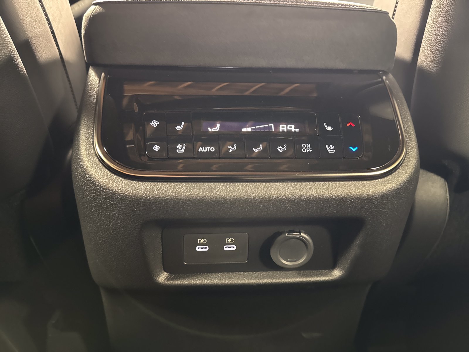 New 2027 INFINITI QX80 Sensory w/ Sport Exterior Package AWD/4WD image 24