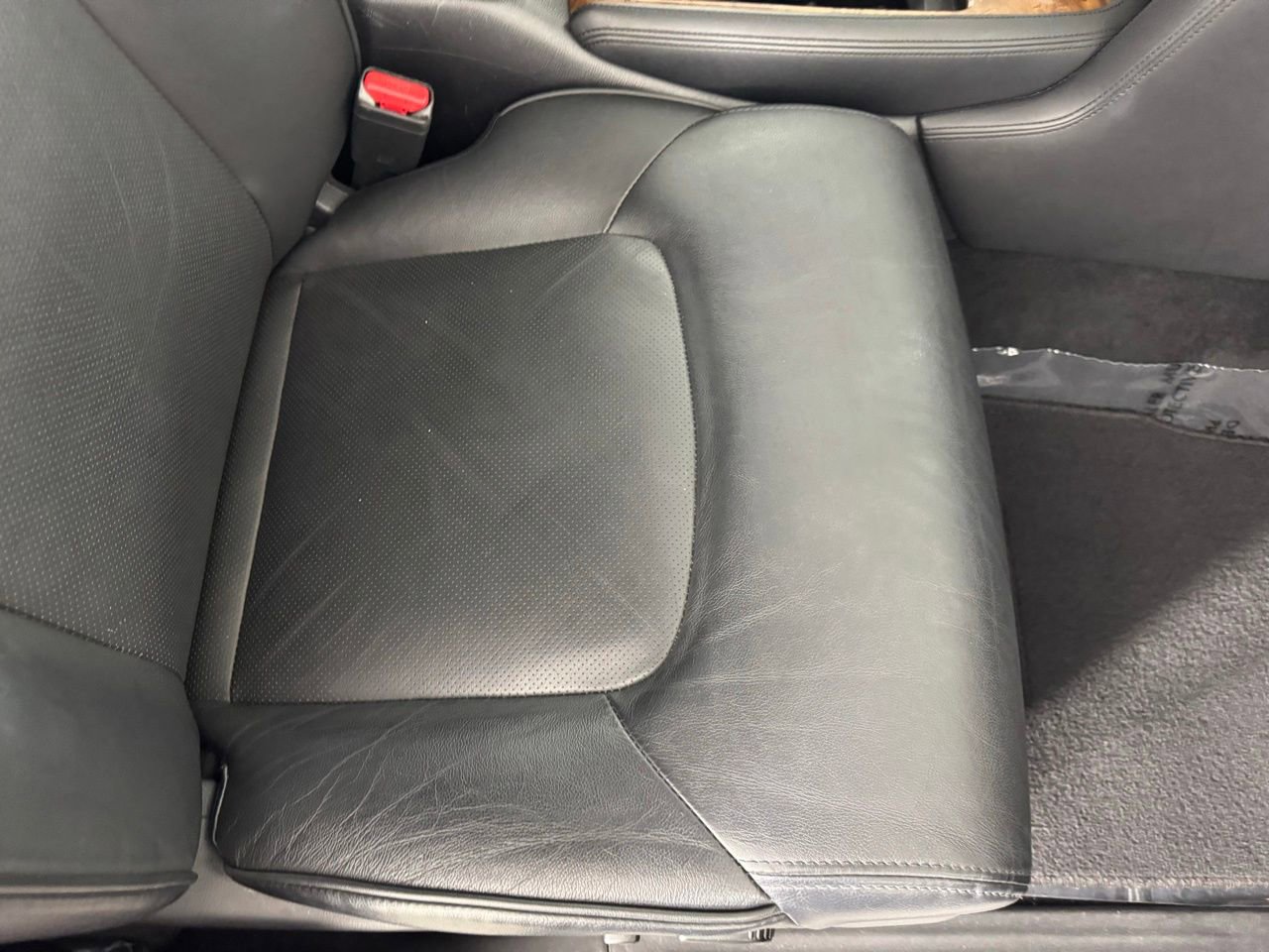 Used 2024 Nissan Armada SL w/ Captain's Chairs Package image 35