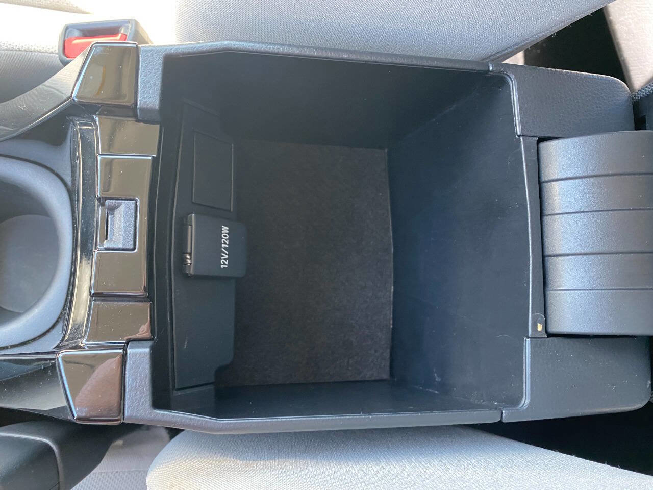 Used 2020 Toyota Corolla L FWD image 19