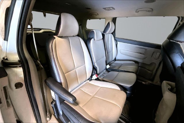 Used 2019 Kia Sedona EX FWD image 24