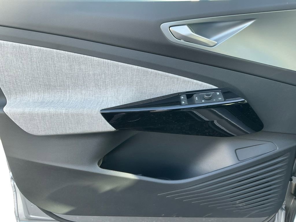 New 2026 Volkswagen ID.4 Pro image 21