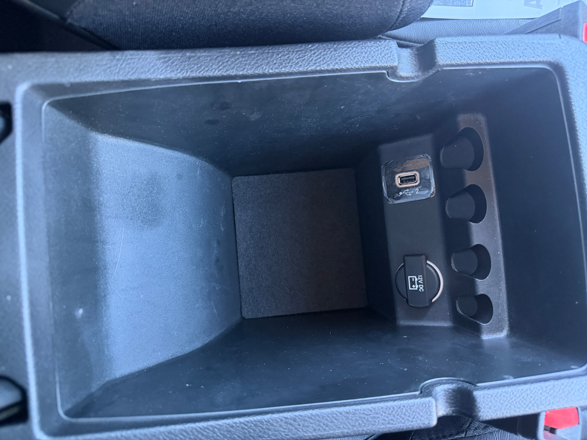 Used 2019 Jeep Cherokee Limited AWD/4WD image 31
