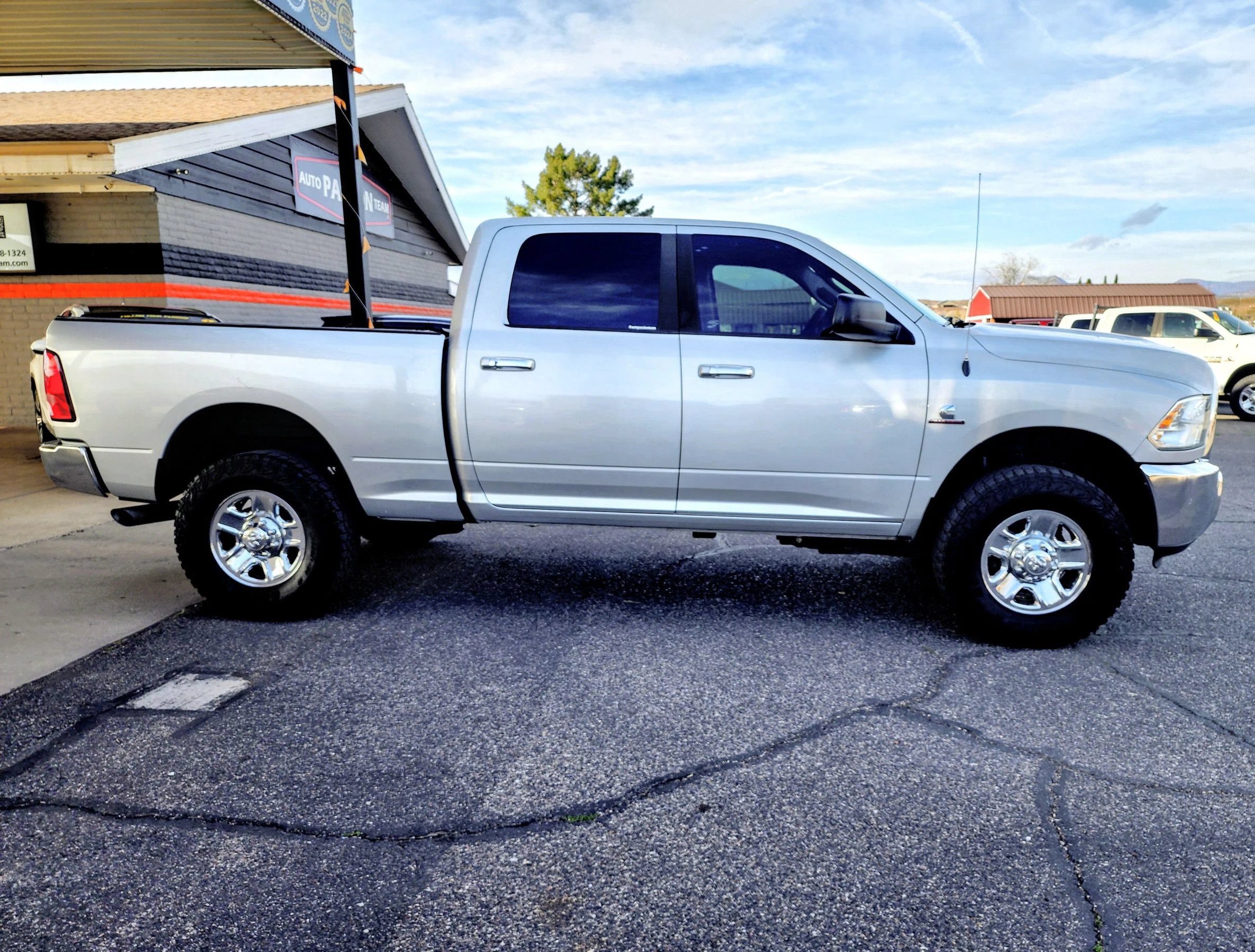 Used 2016 RAM 2500 SLT AWD/4WD image 6