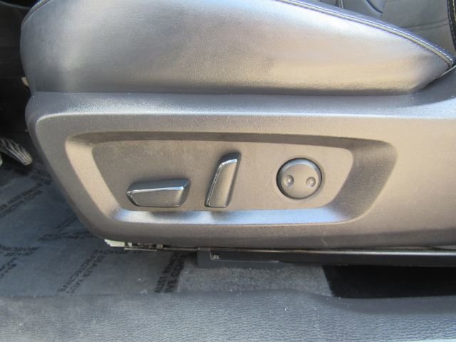 Used 2023 Mitsubishi Outlander SE image 16