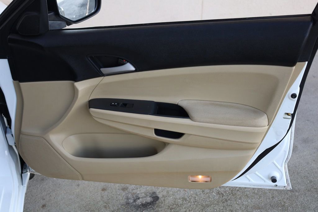 Used 2012 Honda Accord LX image 22