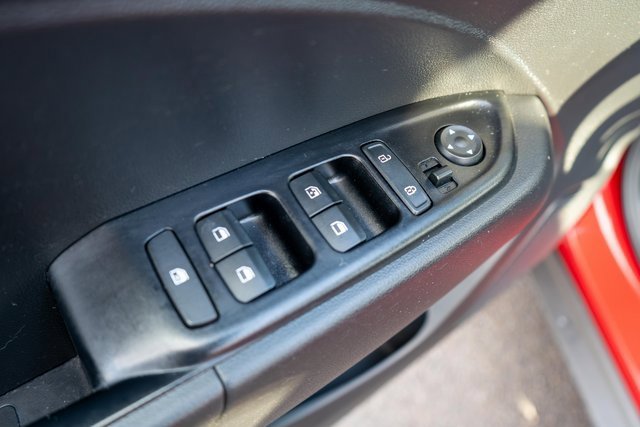 Used 2022 Hyundai Venue SEL image 20