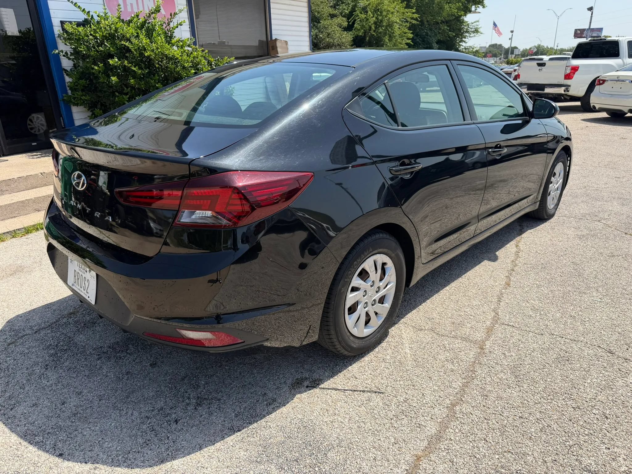 Used 2020 Hyundai Elantra SE w/ Cargo Package (C1) FWD image 5