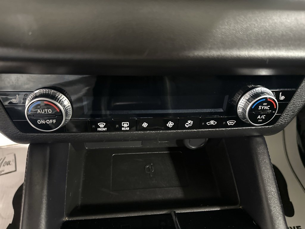 Used 2024 Mitsubishi Outlander AWD image 20