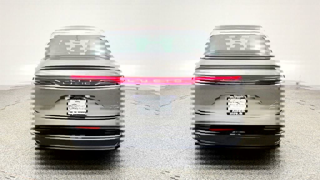 Used 2023 Lucid Air Touring image 6