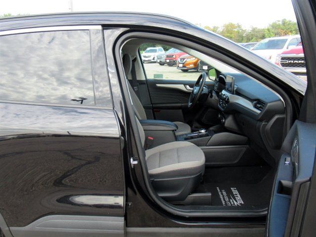 Used 2021 Ford Escape SE w/ Cold Weather Package AWD/4WD image 13