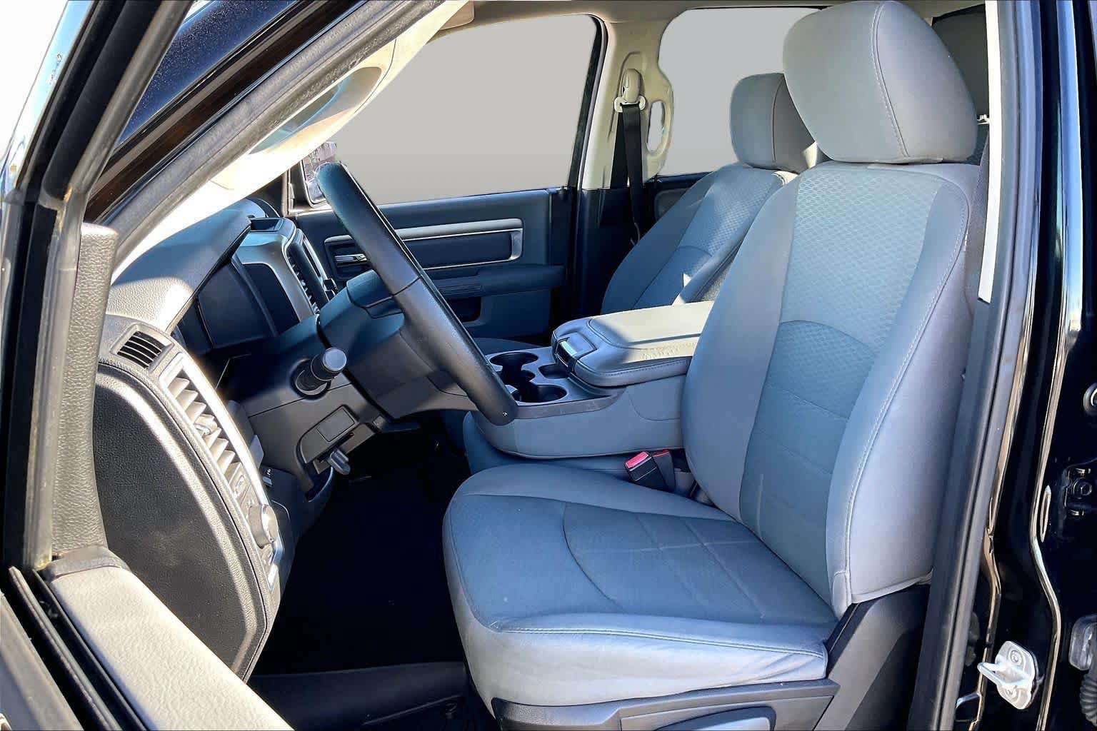 Used 2014 RAM 1500 Classic SLT RWD image 8
