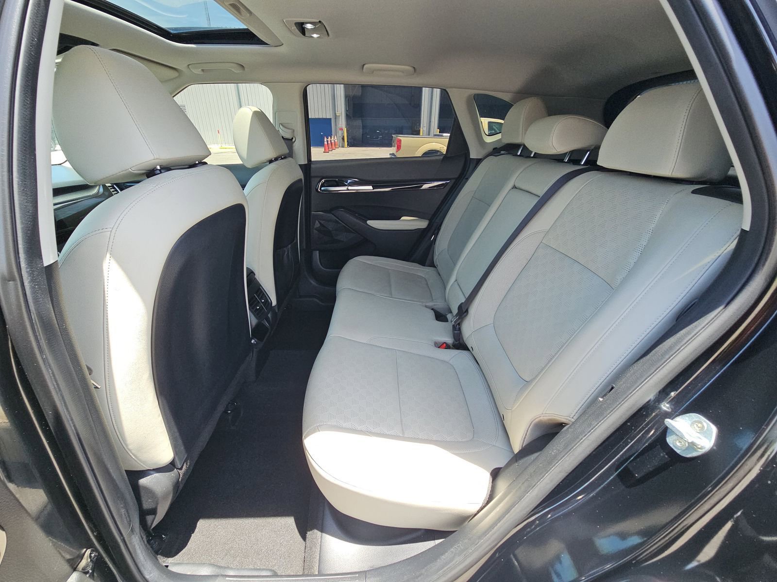 Used 2021 Kia Seltos EX AWD/4WD image 4