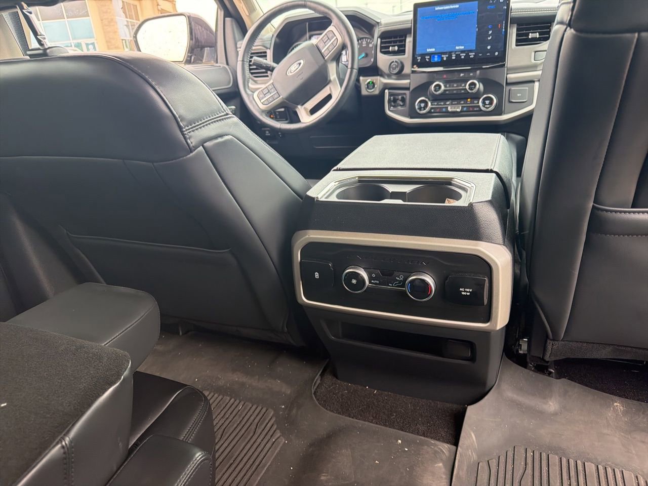 Used 2022 Ford Expedition XLT AWD/4WD image 15
