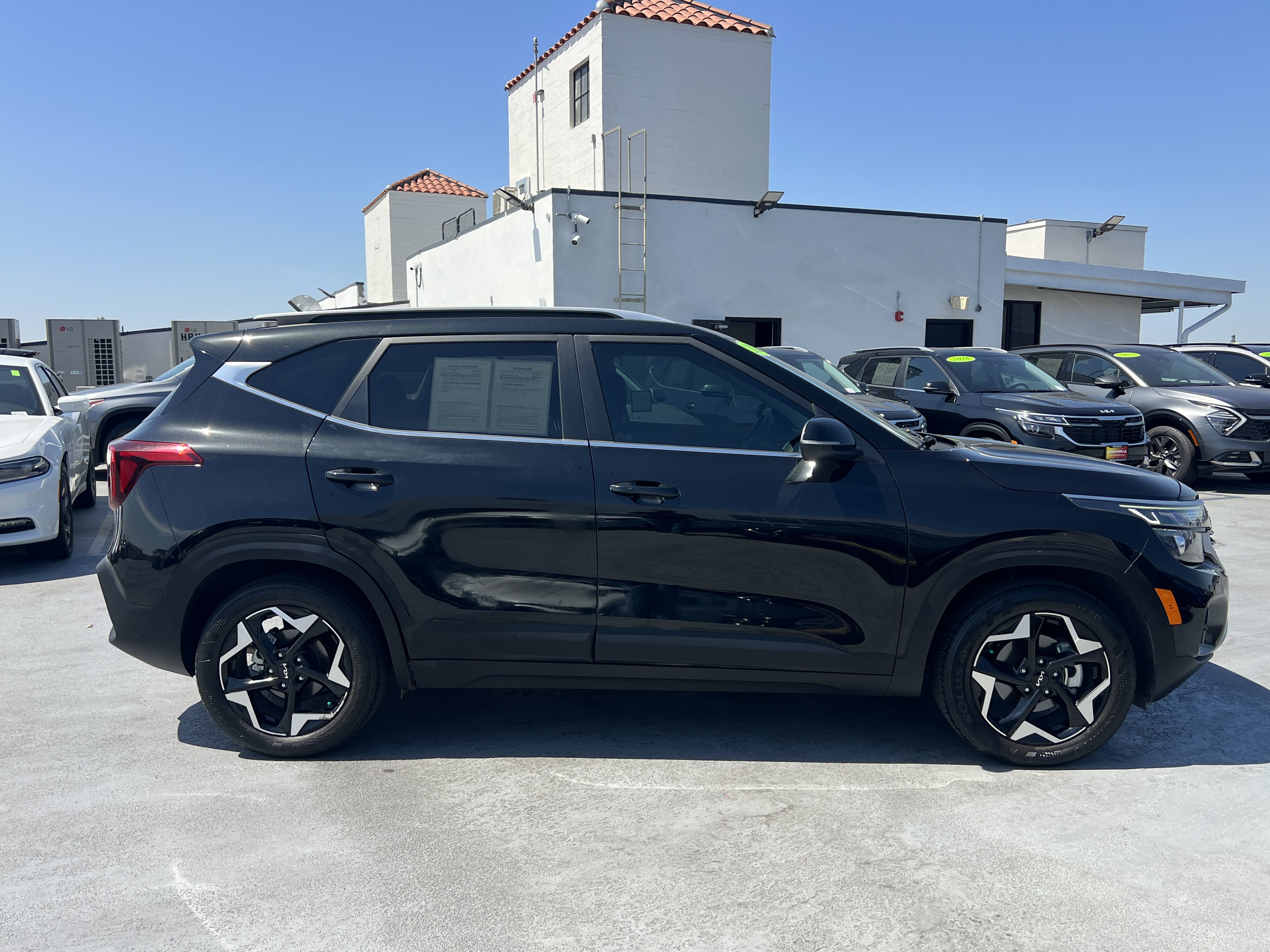 Certified 2024 Kia Seltos EX FWD image 9