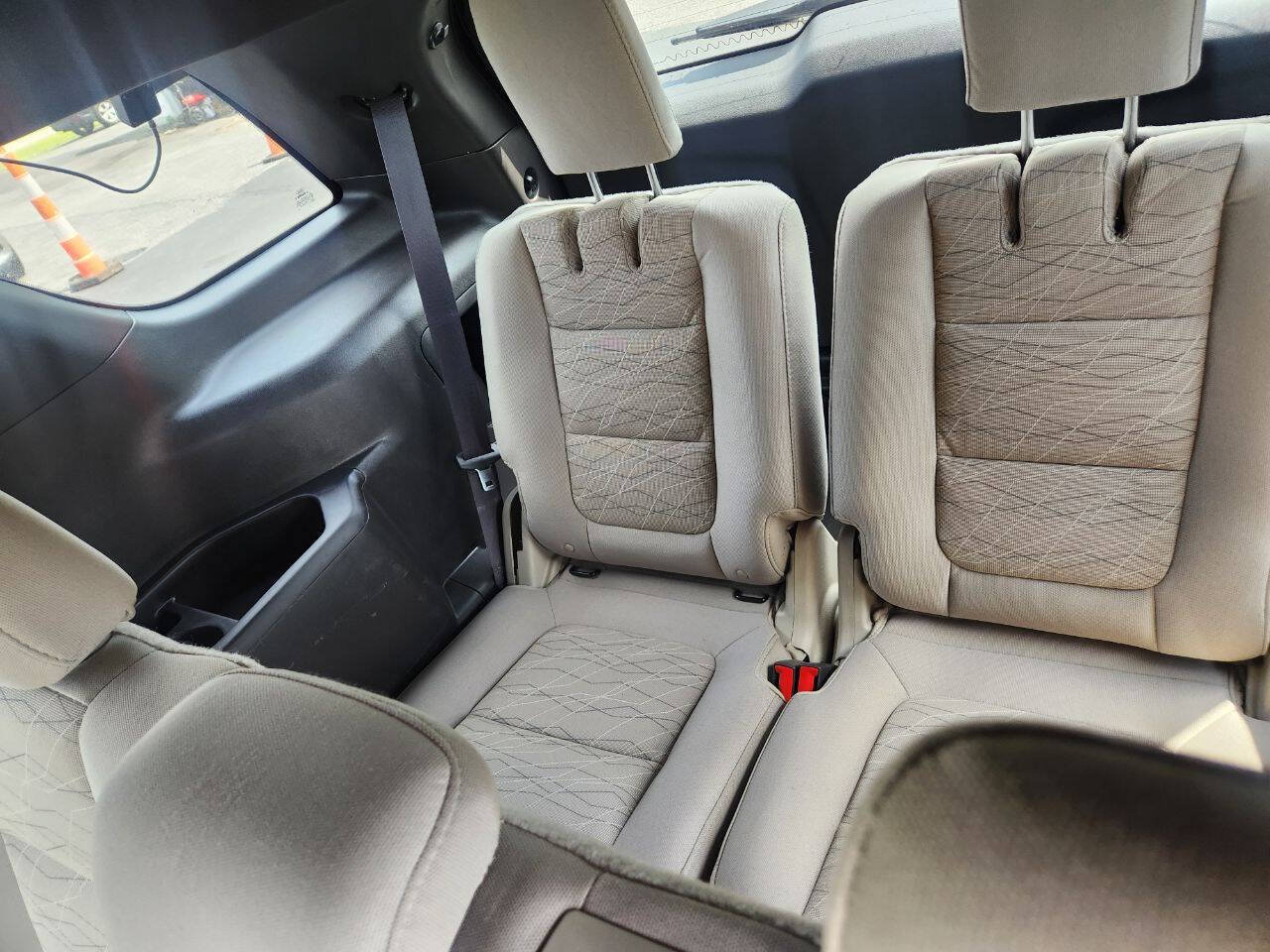 Used 2015 Ford Explorer 4WD image 18