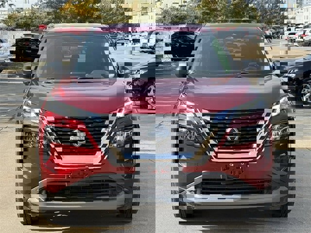 Used 2023 Nissan Rogue S image 6