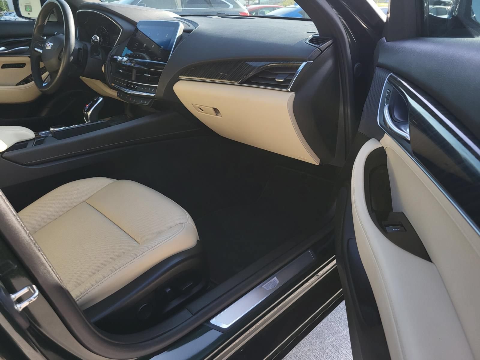 Used 2021 Cadillac CT5 Premium Luxury w/ Climate Package AWD/4WD image 9