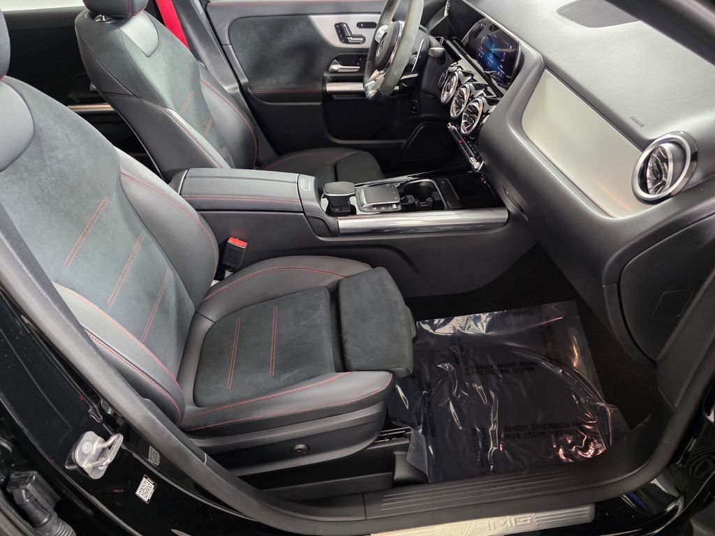 Used 2023 Mercedes-Benz GLA 35 AMG 4MATIC image 30