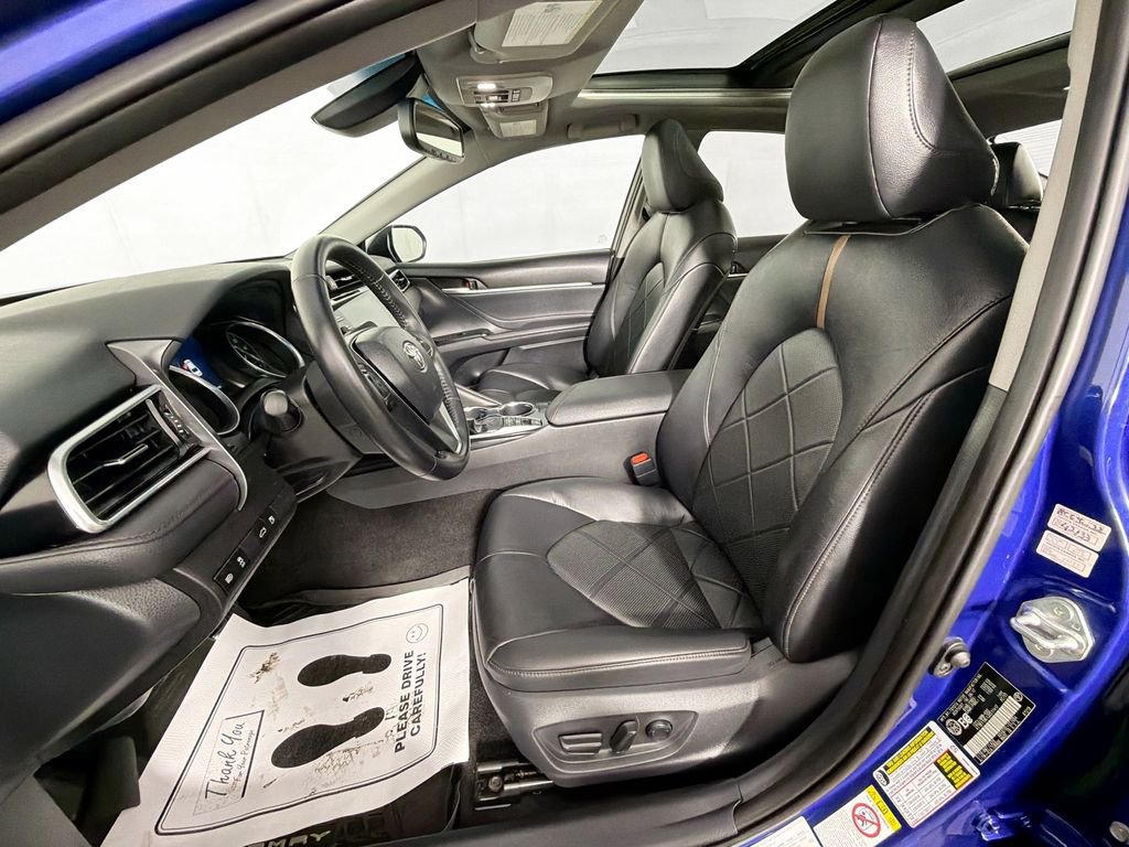 Used 2018 Toyota Camry L image 19