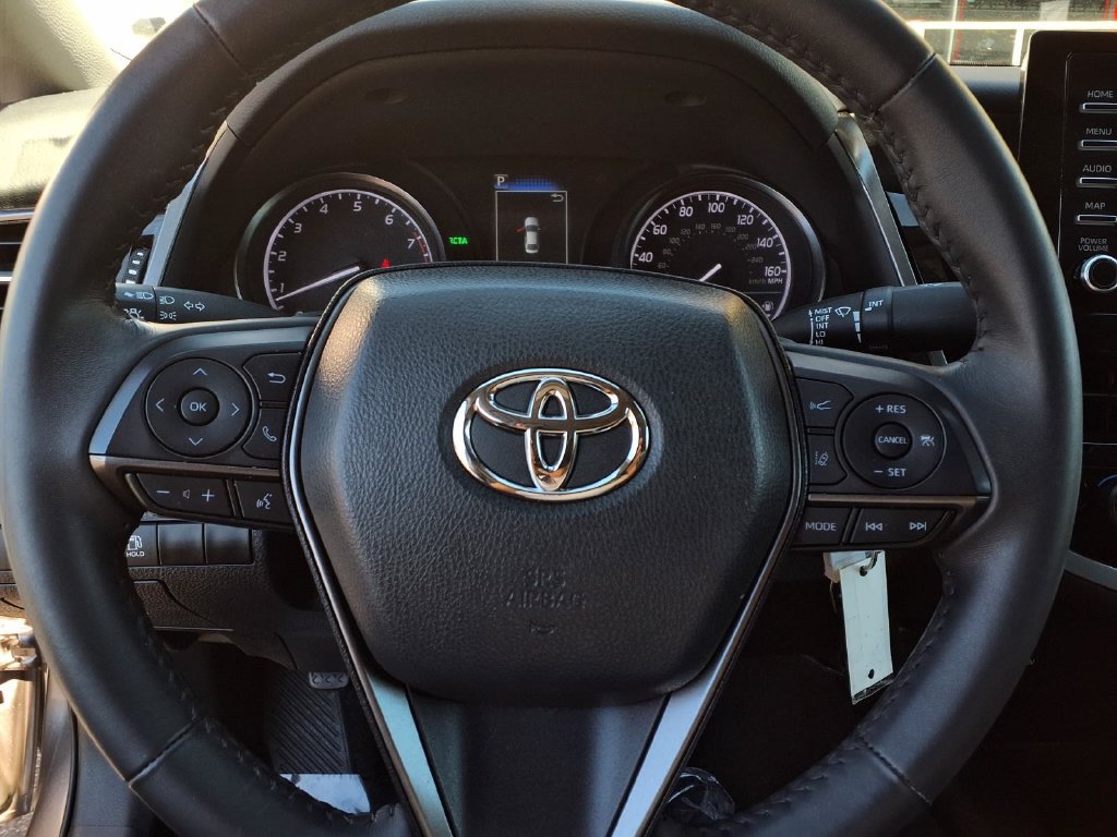 Used 2024 Toyota Camry SE FWD image 13