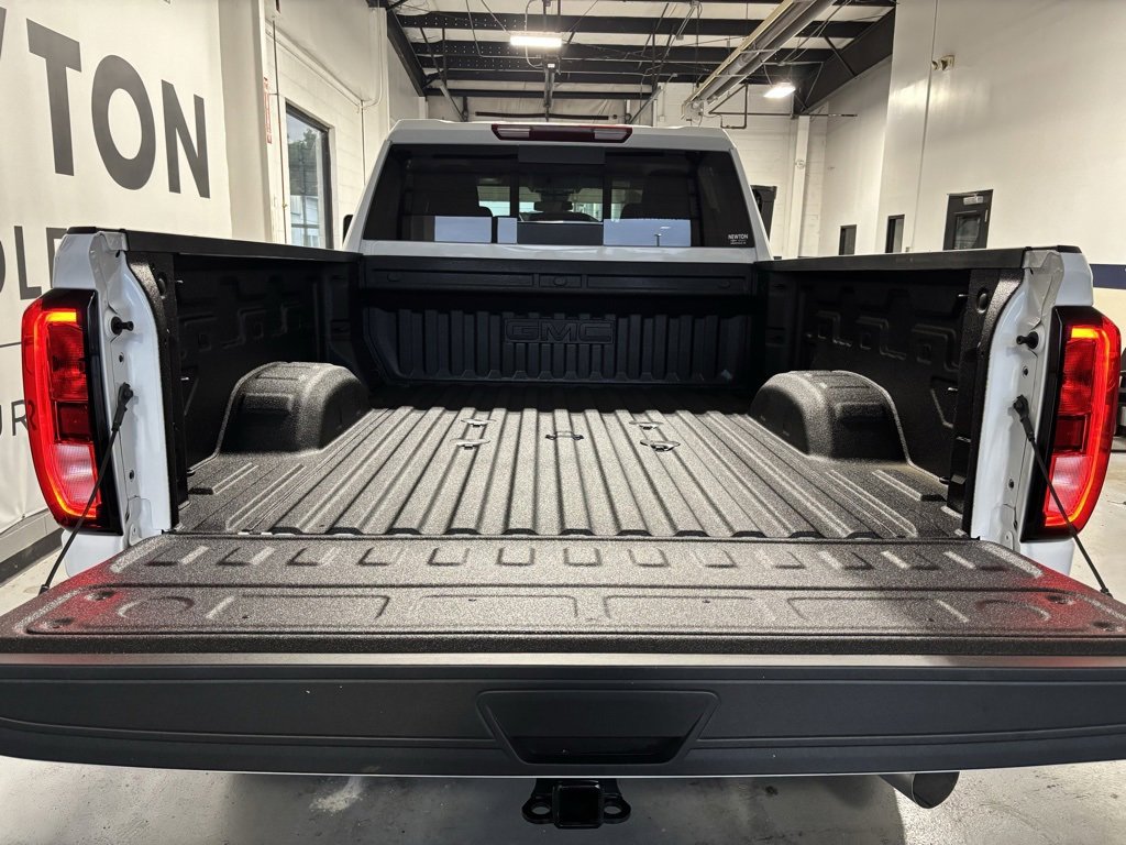 New 2025 GMC Sierra 2500 SLE w/ Preferred Package image 31