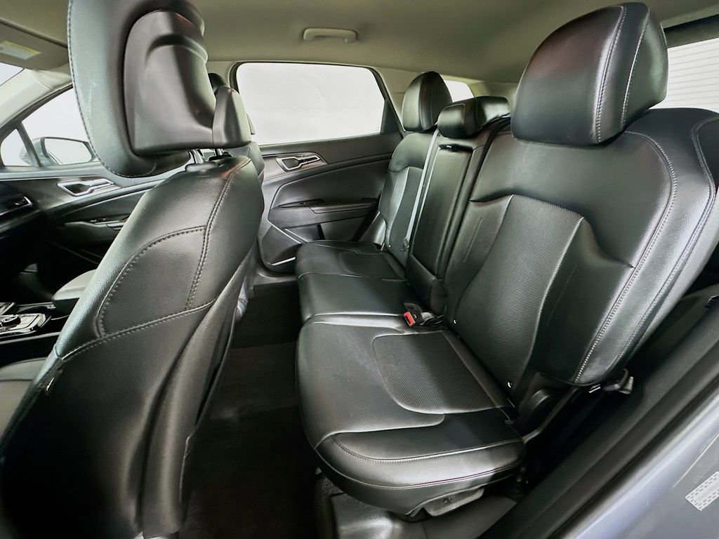 Certified 2023 Kia Sportage EX image 29