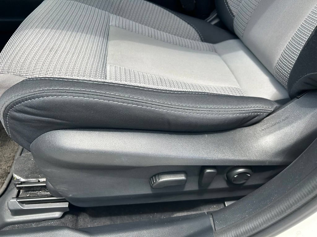 Used 2025 Subaru Outback Premium AWD/4WD image 48