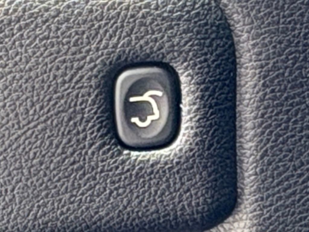 Used 2019 Jeep Grand Cherokee Trailhawk AWD/4WD image 11