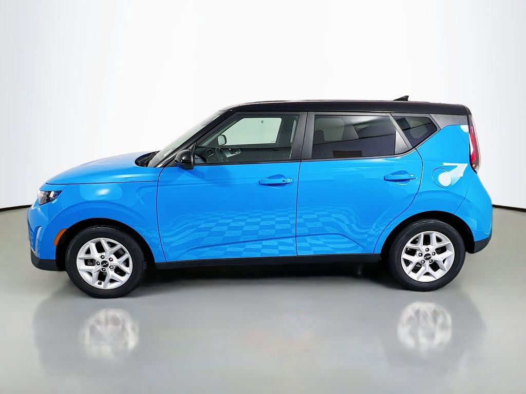 Certified 2023 Kia Soul S FWD image 5