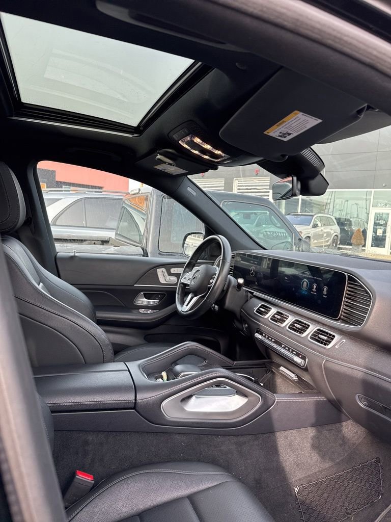 Used 2020 Mercedes-Benz GLE 350 4MATIC image 2