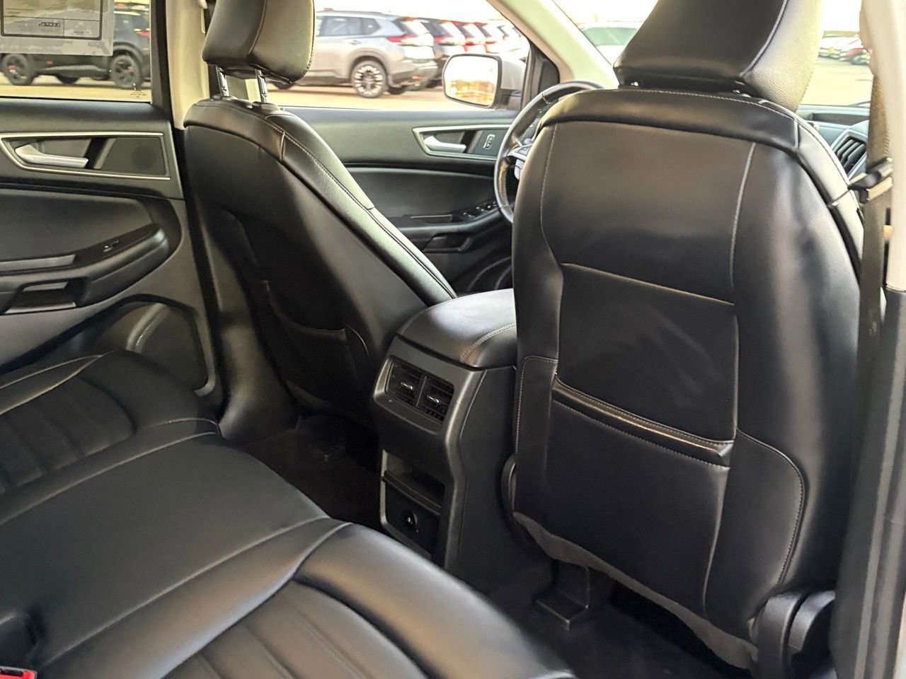 Used 2024 Ford Edge SEL image 39