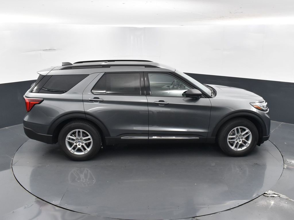 New 2025 Ford Explorer Active w/ Active Comfort Package image 24