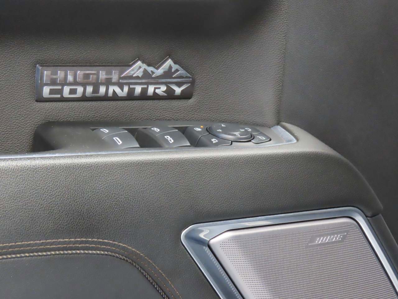 Used 2024 Chevrolet Silverado 1500 High Country image 15