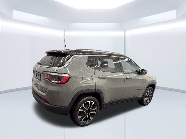 Used 2022 Jeep Compass Limited AWD/4WD image 5